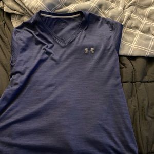 Men’s under armor T-shirt